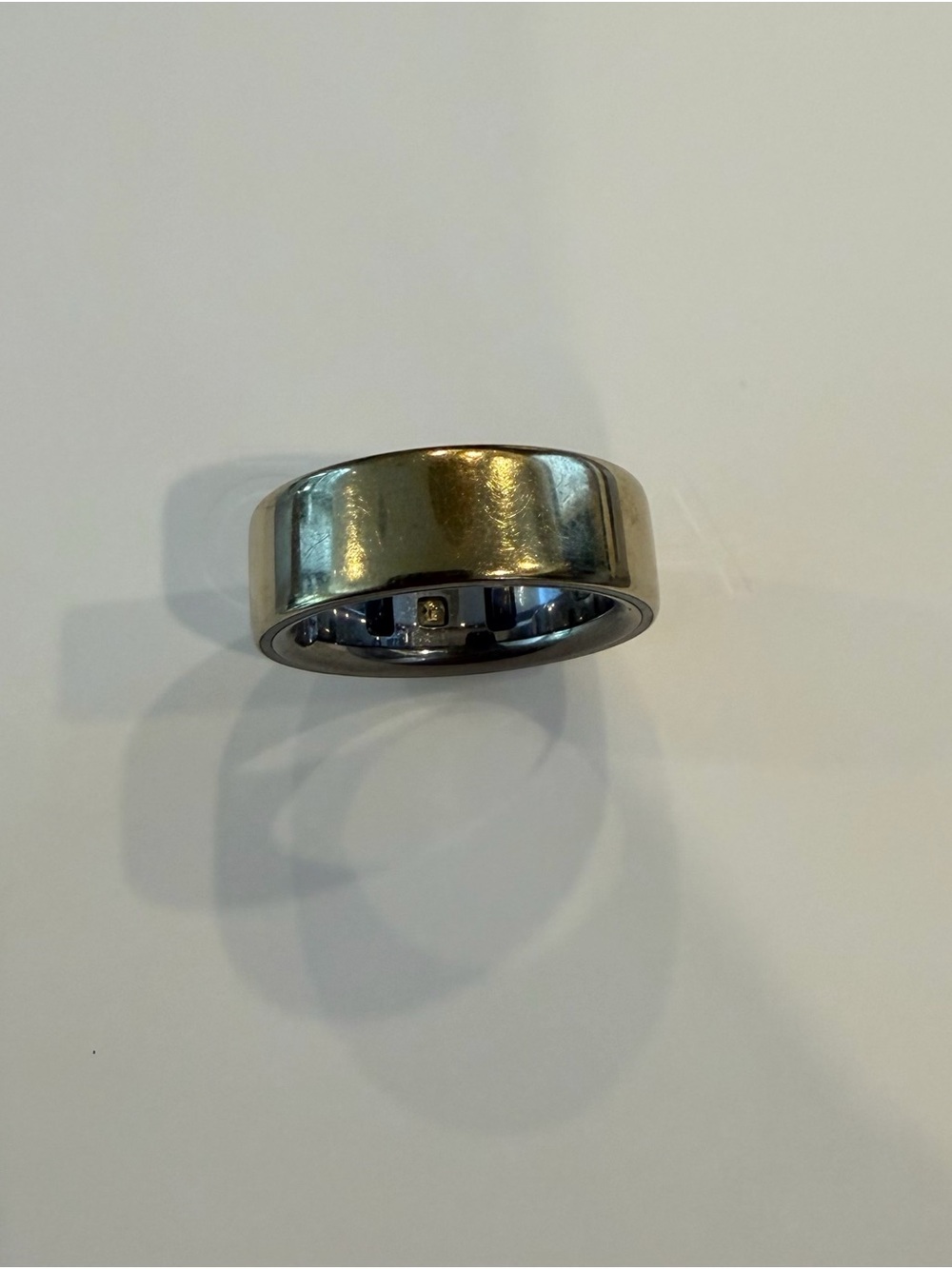 Oura Ring 4 Gold Exterior with Silver Interior - Picture 5 of 5